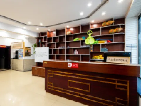 Floral Hotel · Qixi Hotel (Xuegu Scenic Area Branch) Hotels in Wuchang