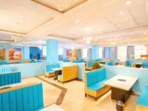 Super 8 Hotel (Minfeng Specialty Commercial Street) 民豊のホテル