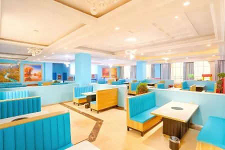 Super 8 Hotel (Minfeng Specialty Commercial Street)