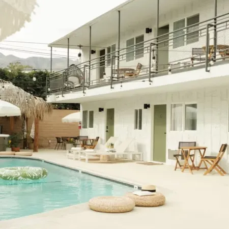 Luxury Suites with Private Amenities Palm Springs