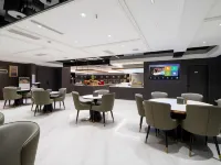 Merlinhod Hotel (Xi'an Fengcheng Fourth Road Bachengmen Subway Station) Hotels near Weiyang