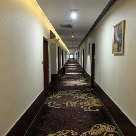 Liquan Huangzun Hotel (Huacheng Lingyu)