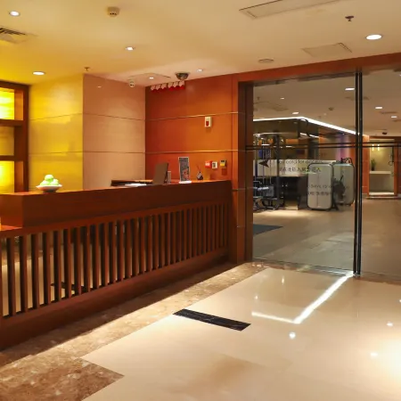 Renaissance Shanghai Zhongshan Park Skyline Hotel