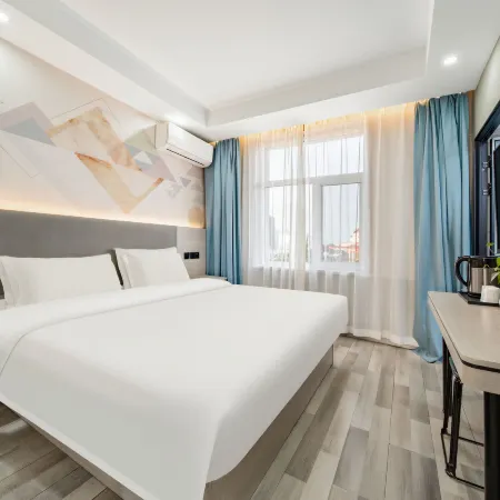 Dushi Xinglian Grand Hotel (Tancheng Bus Station)