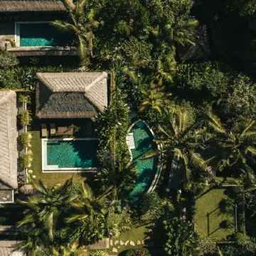 Ubud Nyuh Bali Resort & Spa Отели рядом с достопримечательностью «Green Village»