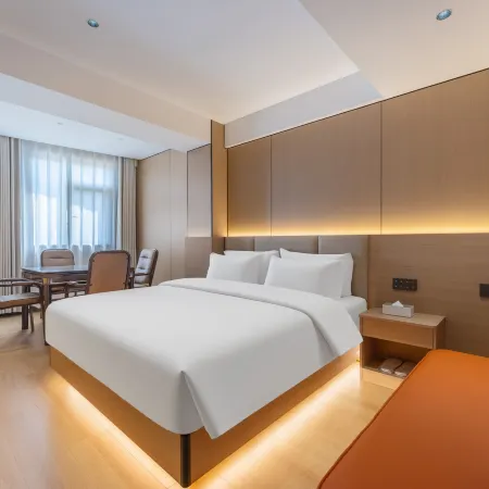 Hurongju Homestay (Jianshui Ancient City Chaoyang Tower)