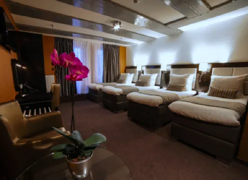 Hotel Mansion Amsterdam 飾り窓地区周辺のホテル