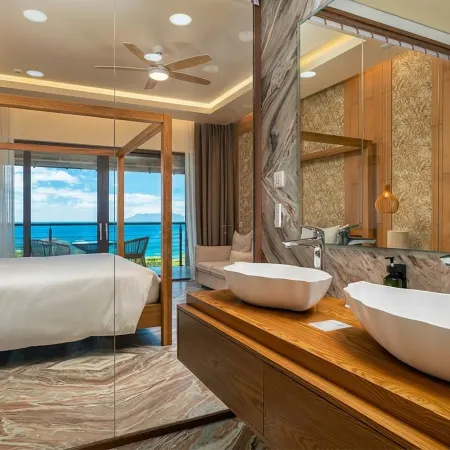 Gardens Hill Resort & Spa
