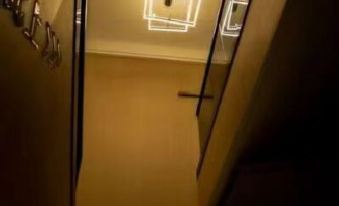 Li County Hemei Hotel