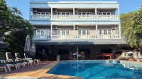 Collection O Southern Star Resort Pattaya Hotels near Mum Aroi Naklua