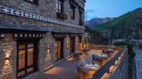 Craftsmanship·Qianqiu Snow, Daocheng Yading Scenic Hotel