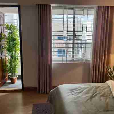 Studio | Quiet | Secure | Fast WiFi | Near Airport Rooms