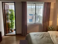 Studio | Quiet | Secure | Fast WiFi | Near Airport - Homestays