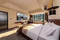 Lanxi Muxue Smart Cinematic Boutique Stay (Shangri-La Dukezong Ancient Town Branch) - 絶景