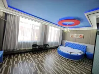 Yihao Theme Hotel Horinger - 2-Star