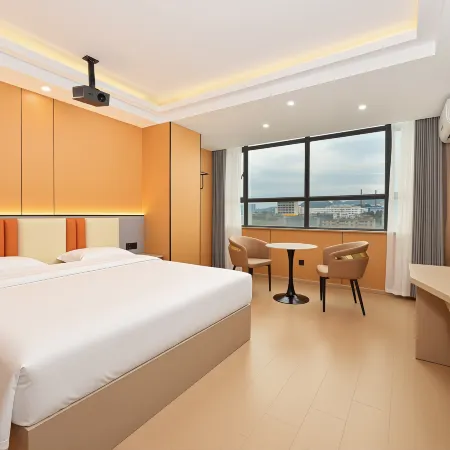 City Star Hotel (Xingyi Railway Station & Normal University for Nationalities Branch)