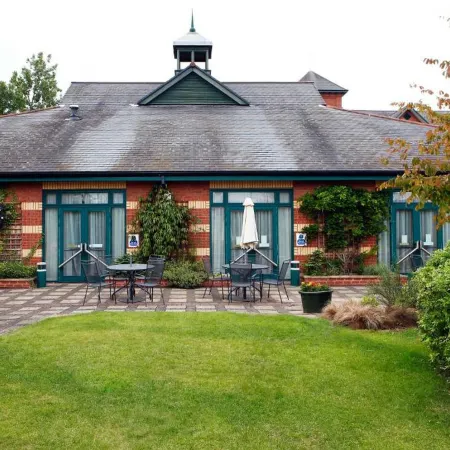 Wigan Oak Hotel by Belvilla