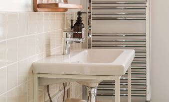 Alfred Hotels Toulouse Victor Hugo - Renovated Hotel
