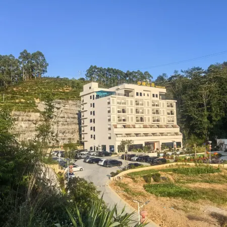 Yunfeng Mountain Retreat