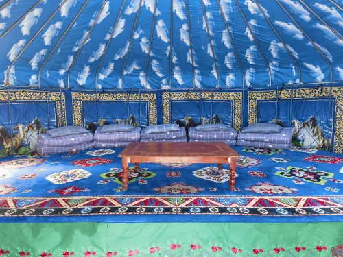 Yurt by the Lake - balcony