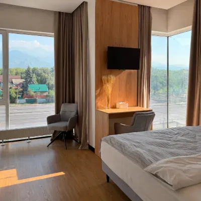 Mosh Mosh Boutique Hotel Hotels near Dolphin Entertainment Centre
