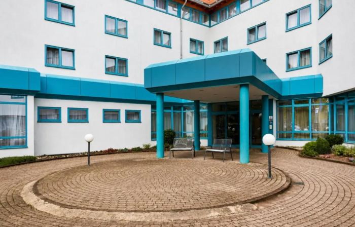 Sunday Hotel Stuttgart Herrenberg