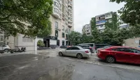 YSEE Hotel (Guiyang Qianlingshan Park, PenShuichi) - parking