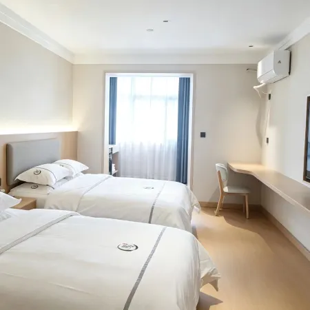 Encounter Star Hotel