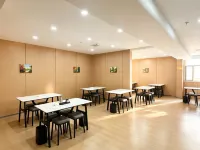 蘭歐尚品酒店（臨夏八坊十三巷店） - 健身室/gym room