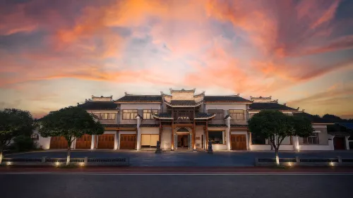 Guang Yun Cao Tang - Scenic