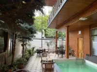 Kausar Hotel - Pet friendly