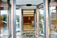 Yihua  Hotel（Shiquan Old Street Branch） - Mountain view