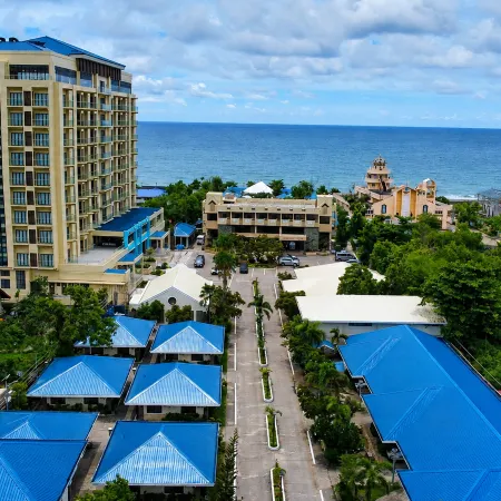 Puerto de San Juan Beach Resort Hotel and Residences La Union