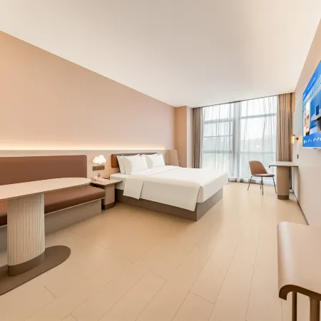 Hanting Hotel Yibin Cuiping Liubeichi Park