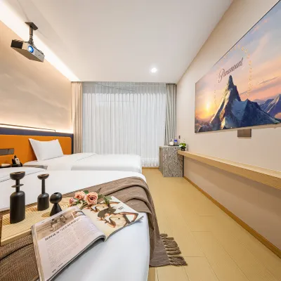 Jibo Hotel (Chongqing Southwest University Beibei Subway Station) Hotels near Jinyun Mountain North Hot Spring Tourist Resort