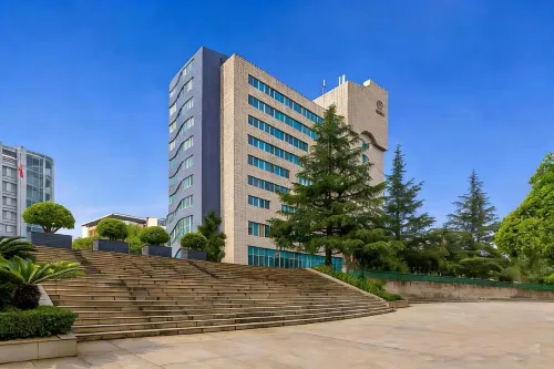 Anning Dream Joy Hotel (Kungang Hospital Kunming Industrial Vocational and Technical College) - 2성급