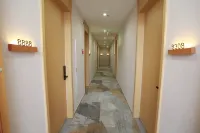 Duorui Hotel (Xuzhou East High-Speed Railway Station Jinlong Lake Subway Station) - spa