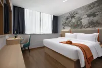 Zixin Garden Hotel (Ganzhou Station Vientiane City Branch) - 2-Star