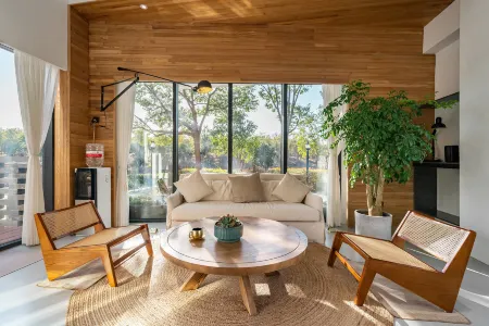 Zizai 25 Designer Boutique Homestay (Shanghai Zhujiajiao Ancient Town) Отели рядом с достопримечательностью «Taohua Island»