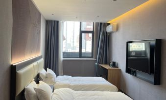 IU Hotel (Liulin 18 Meters Street)
