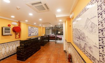 Family Inn(Rua De Miguel Aires)