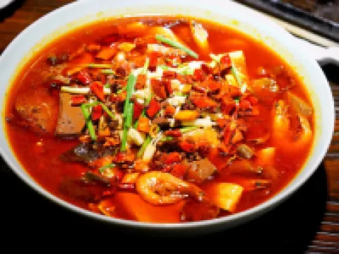 Chongqing Ashan River View Hotel (Jiefangbei Raffles Square Branch) Hotels in Chongqing