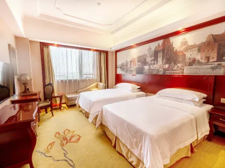 Vienna International Hotel (Shanghai Pudong Airport, Gaoke East Road) Отели рядом с достопримечательностью «Residence of Family Tao»