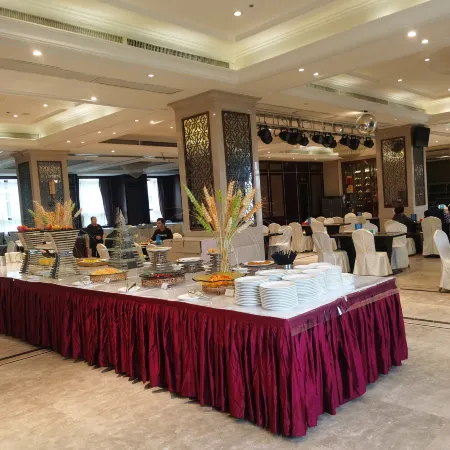 Xingyue International Hotel (Xianghuli Cultural Creative Ancient Street)