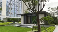 billionaire live hotel