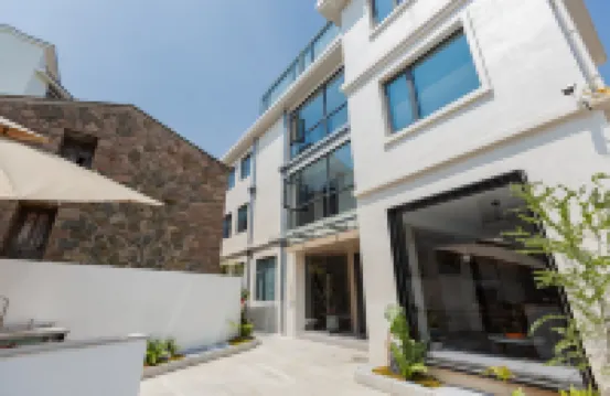 洞頭隱約民宿（東嶴ビーチ） 仙迭岩周辺のホテル