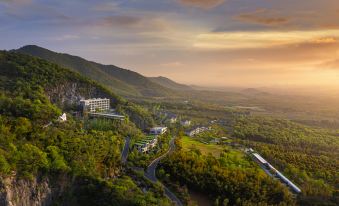 The Cloud Valley