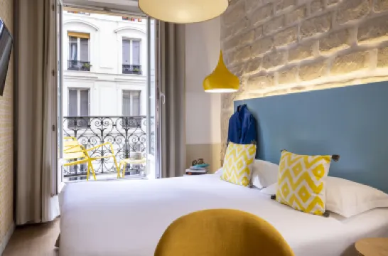 Le Regent Montmartre by Hiphophostels Hotels near Place du Tertre