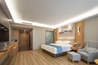 Garden Holiday Hotel (Guilin Liangjiang Sihu University of Technology) Hotel in zona Guilin University of Technology (Liuhe Road)