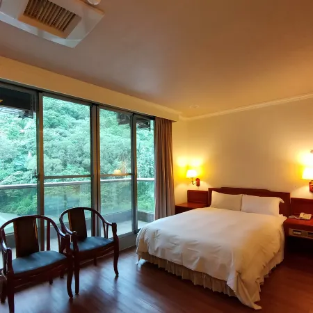 Crown Hotel